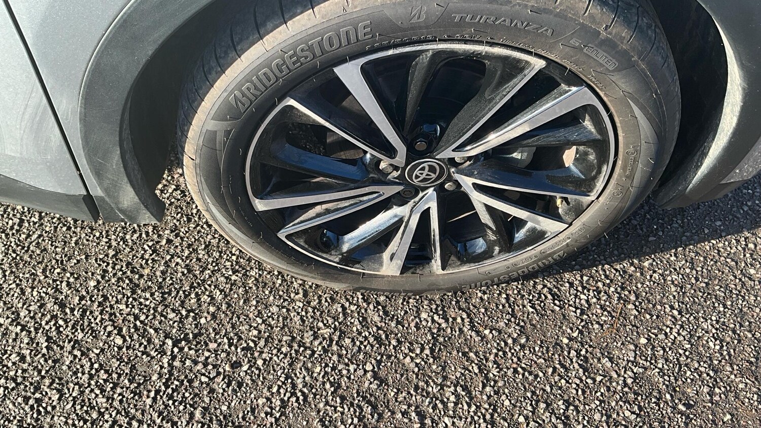 Used Toyota C-HR for sale - 77549996: Photo 35