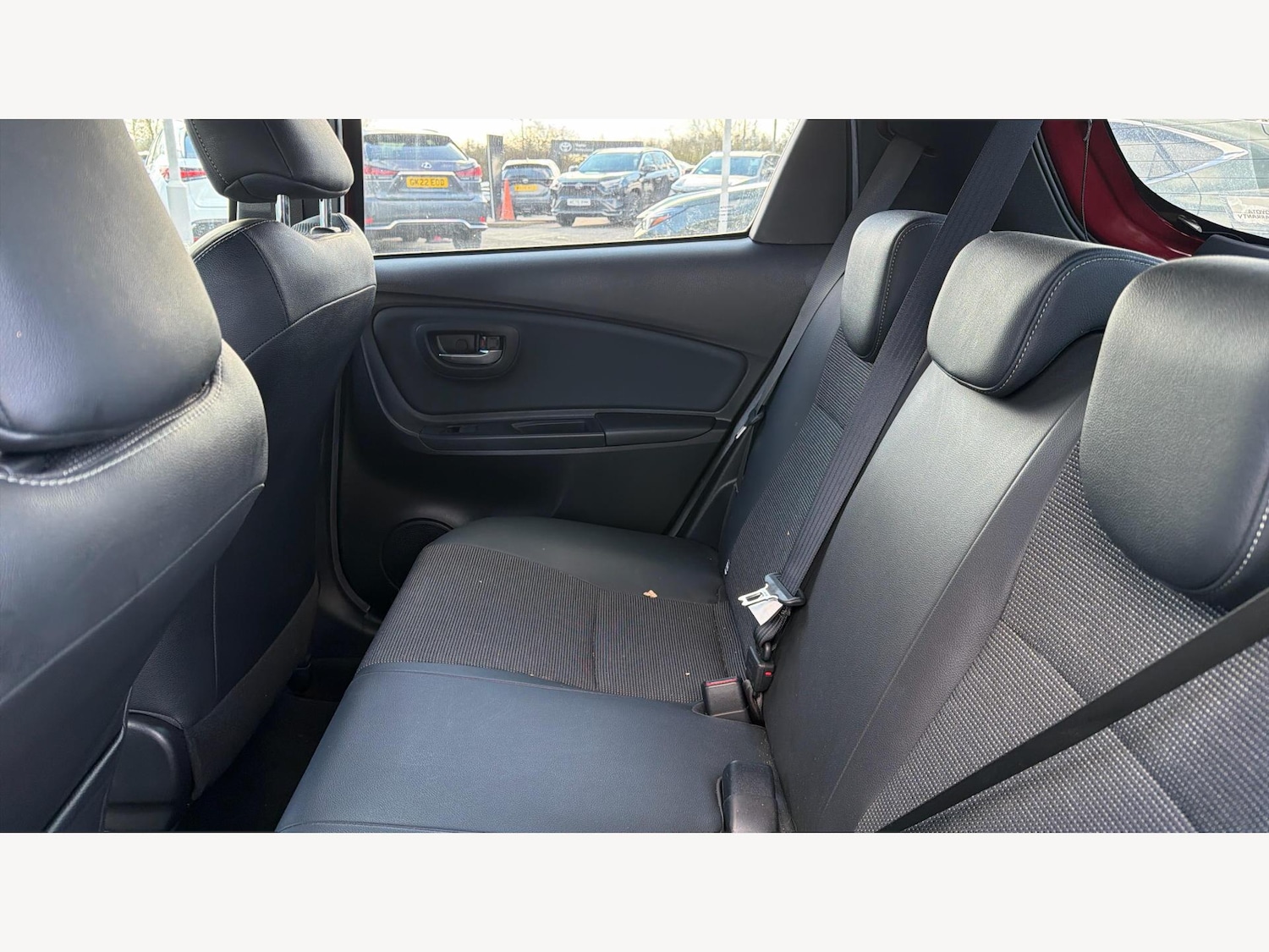 Used Toyota Yaris 2019 for sale - 77625745: Photo 15