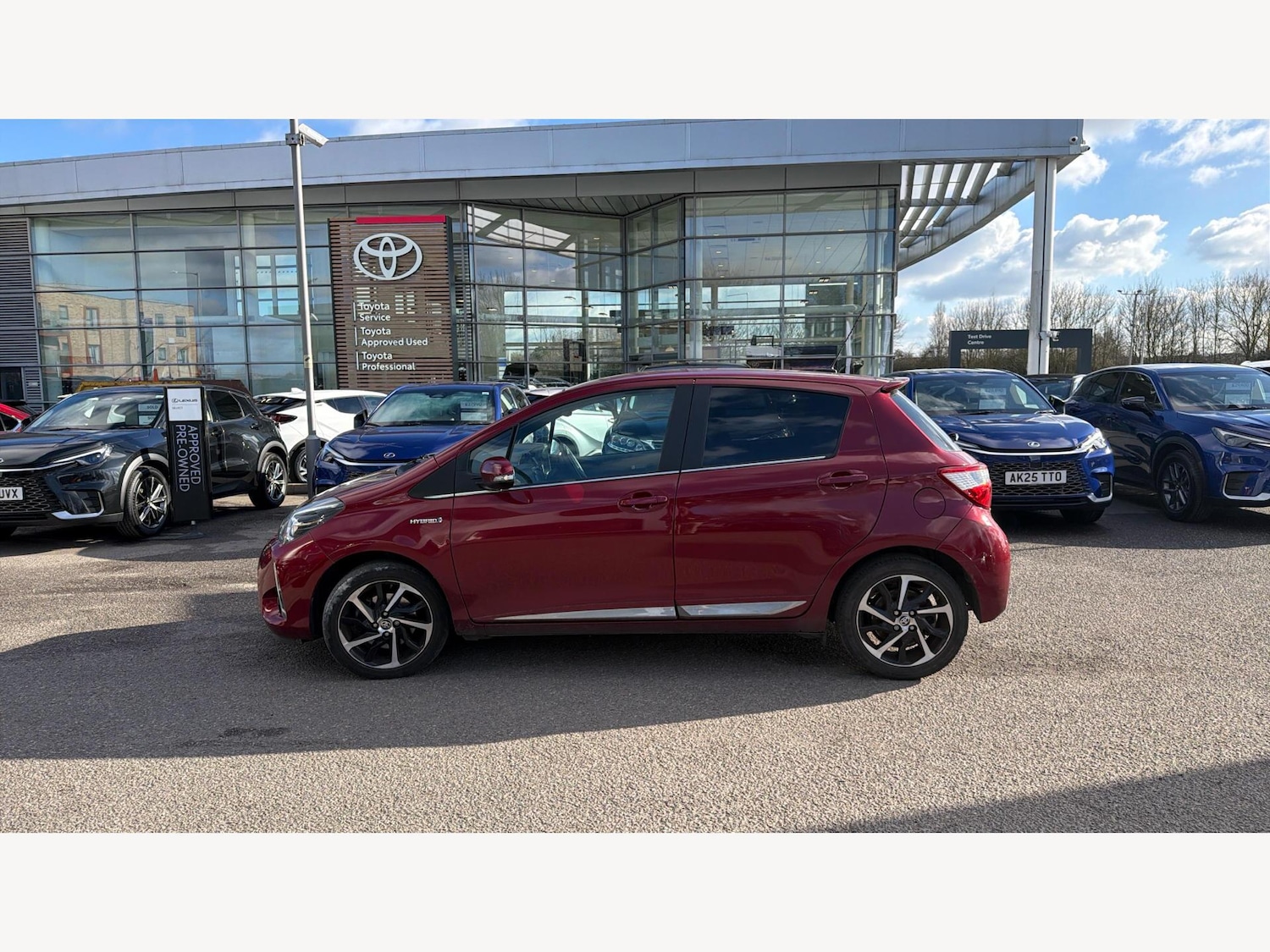 Used Toyota Yaris 2019 for sale - 77625745: Photo 19