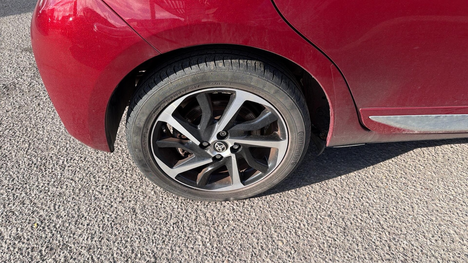 Used Toyota Yaris 2019 for sale - 77625745: Photo 32