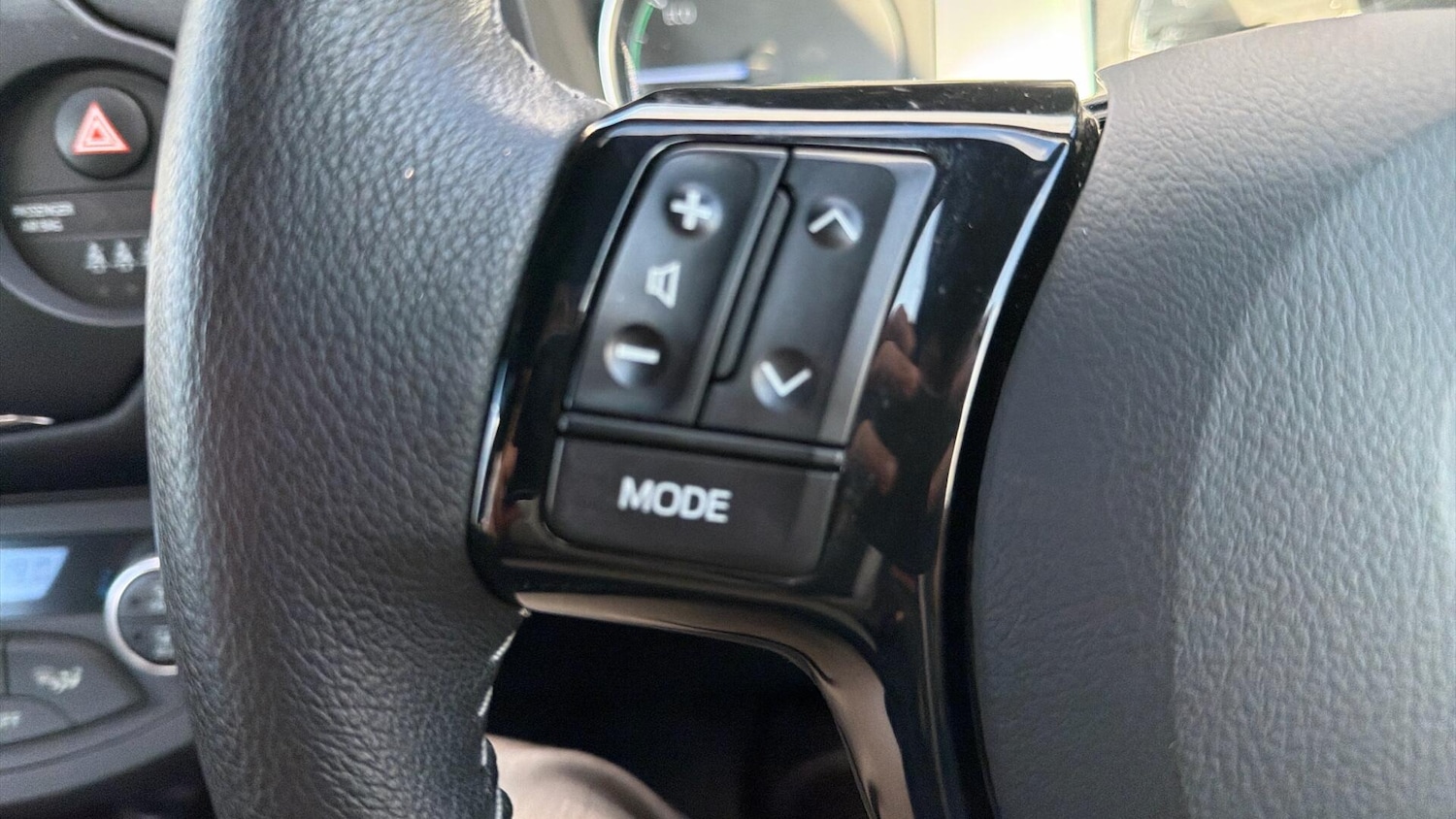 Used Toyota Yaris 2019 for sale - 77625745: Photo 40