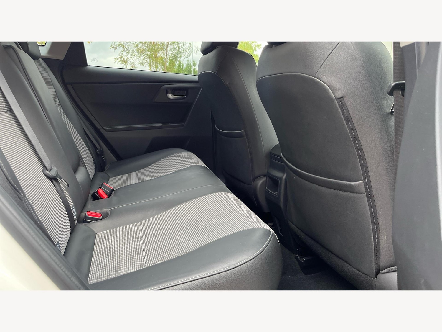 Used Toyota Auris 2017 for sale - 76399064: Photo 14