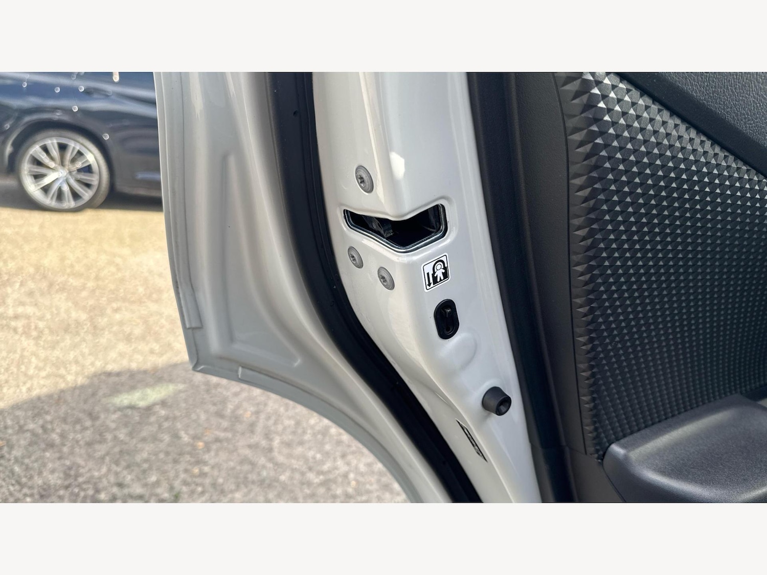 Used Toyota C-HR 2023 for sale - 77144688: Photo 27