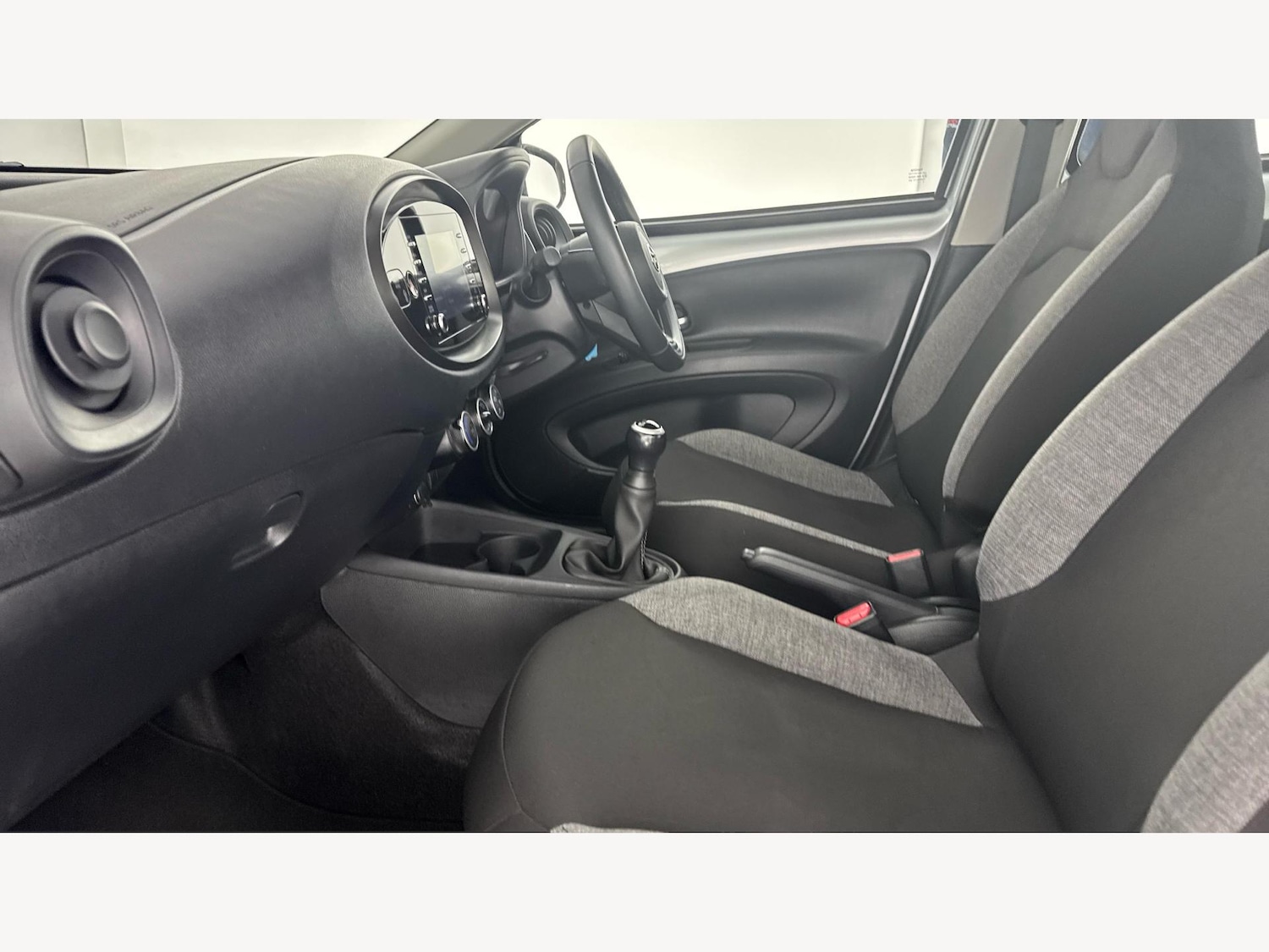 Used Toyota Aygo X 2023 for sale - 77332005: Photo 12