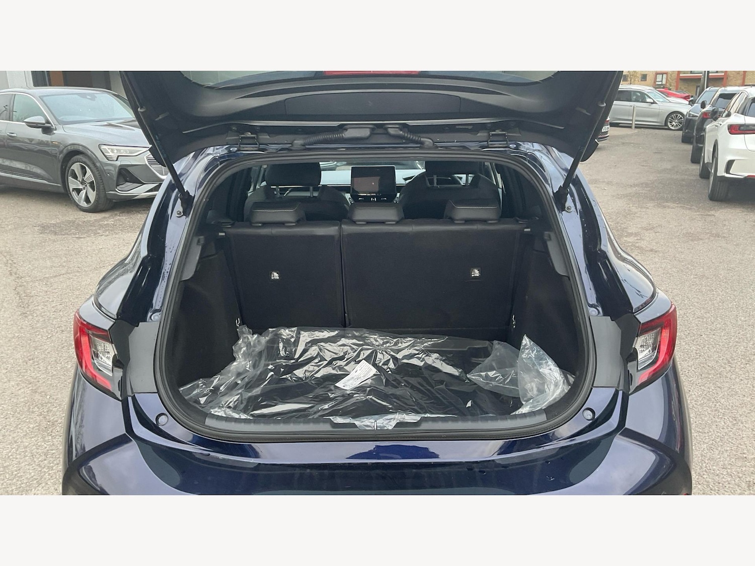 Used Toyota Corolla 2023 for sale - 76702210: Photo 16