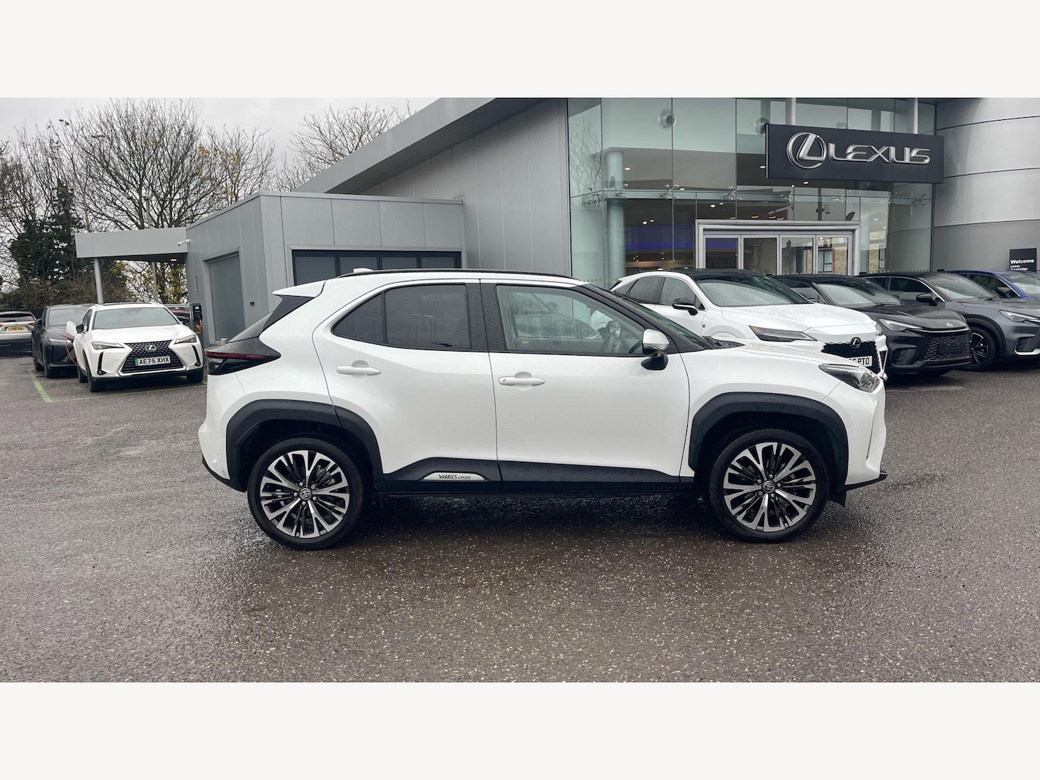 Used Toyota Yaris Cross 2024 for sale - 76952790: Photo 18