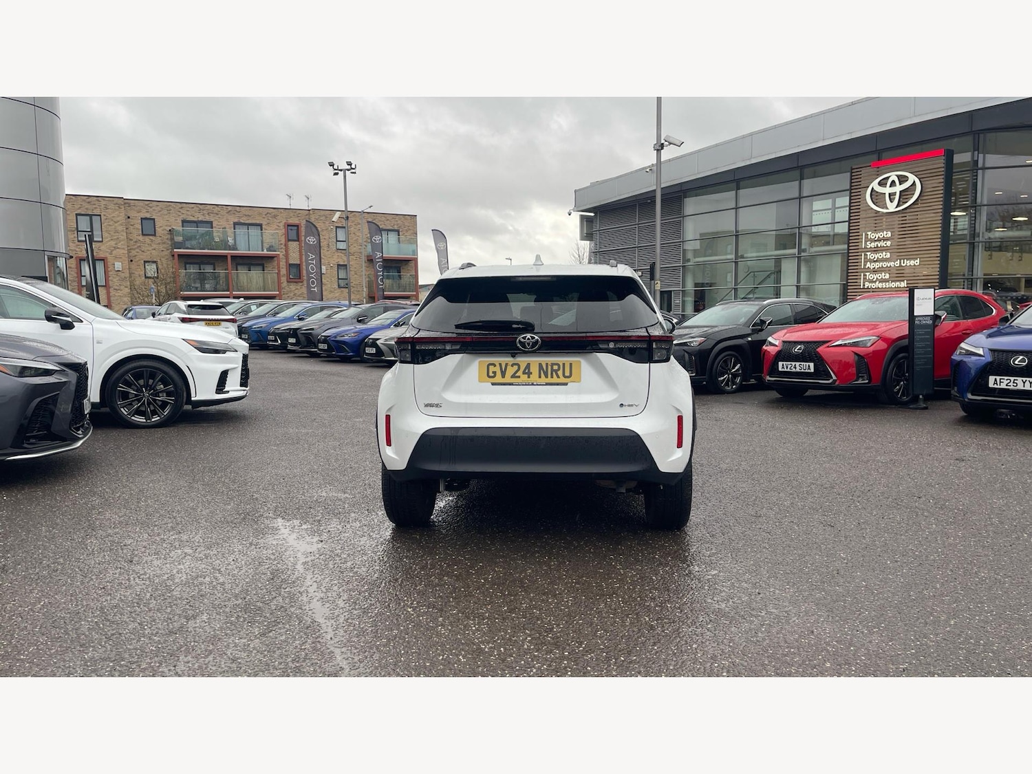 Used Toyota Yaris Cross 2024 for sale - 76952790: Photo 21