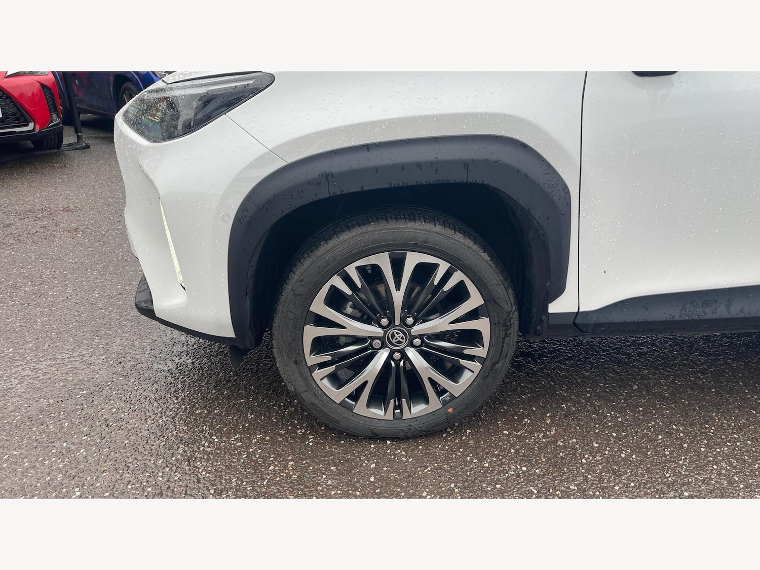 Used Toyota Yaris Cross 2024 for sale - 76952790: Photo 25