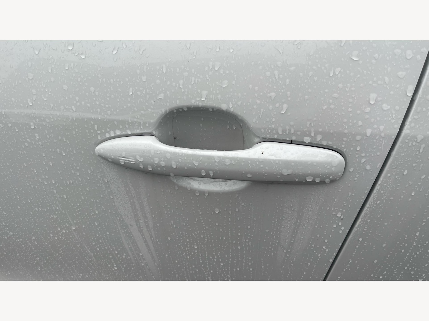 Used Toyota Yaris Cross 2024 for sale - 76952790: Photo 28