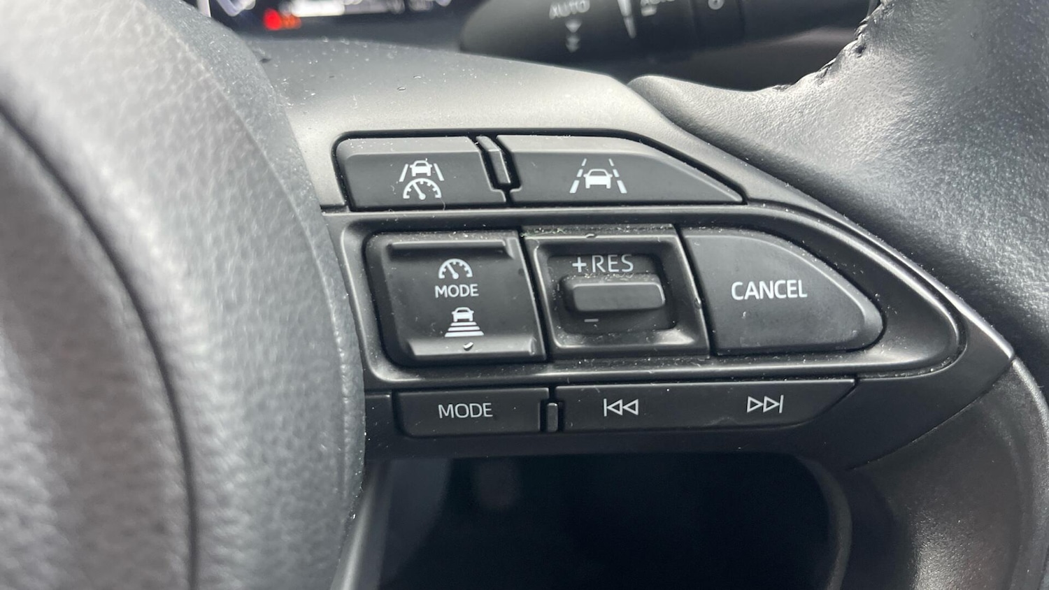 Used Toyota Yaris Cross 2024 for sale - 76952790: Photo 33