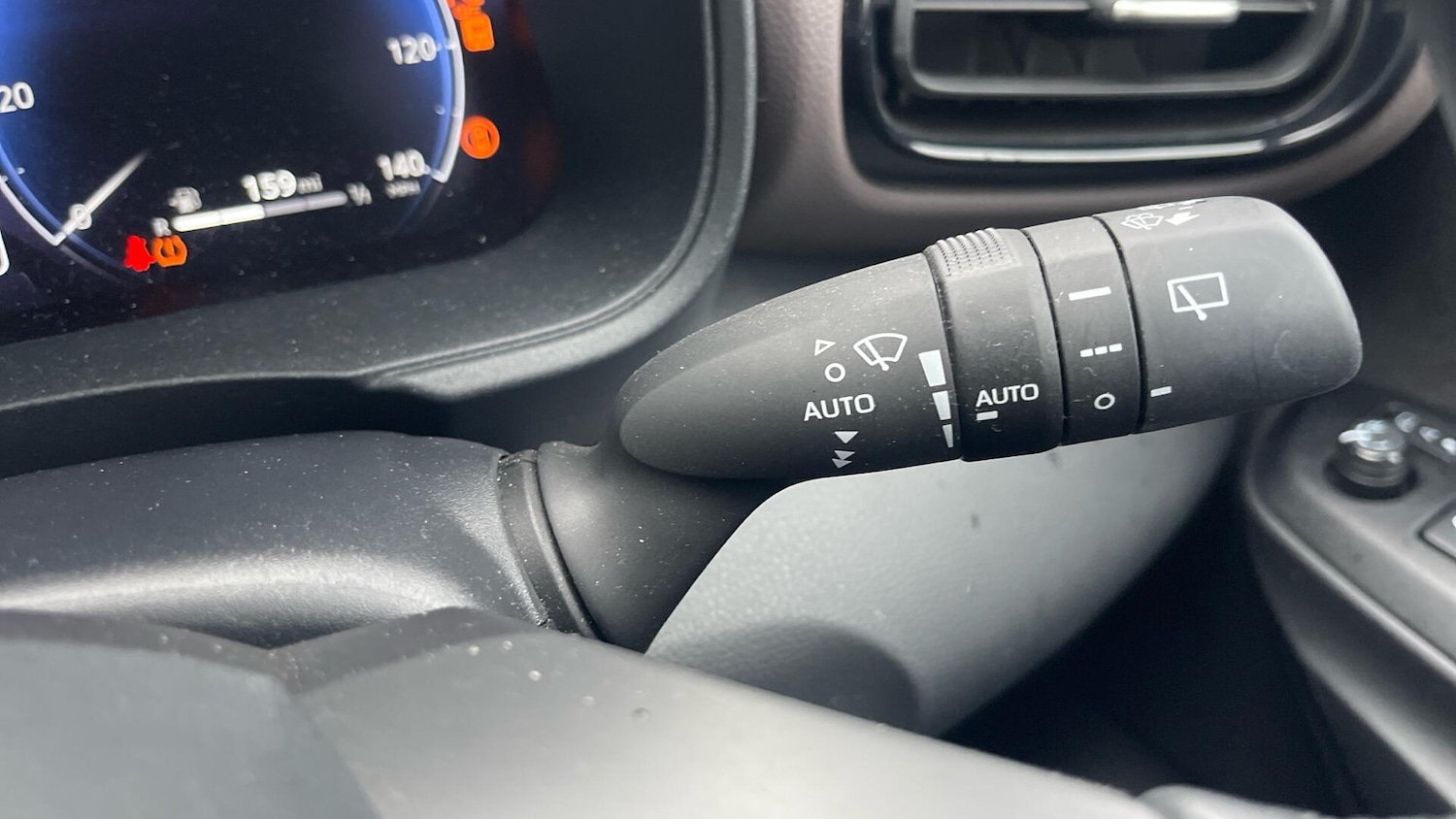 Used Toyota Yaris Cross 2024 for sale - 76952790: Photo 34