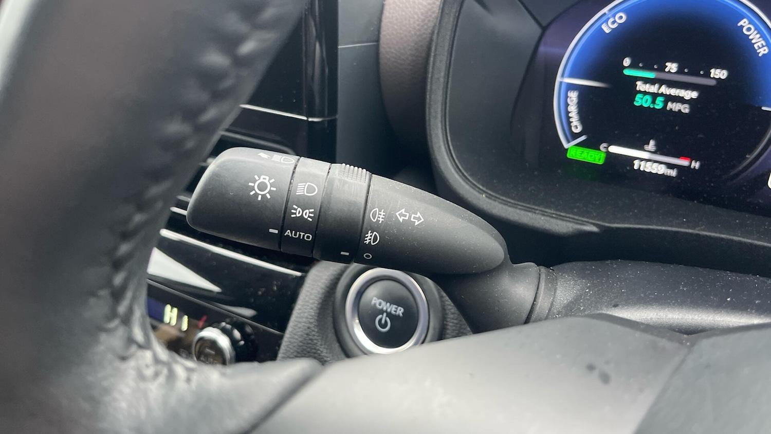 Used Toyota Yaris Cross 2024 for sale - 76952790: Photo 35