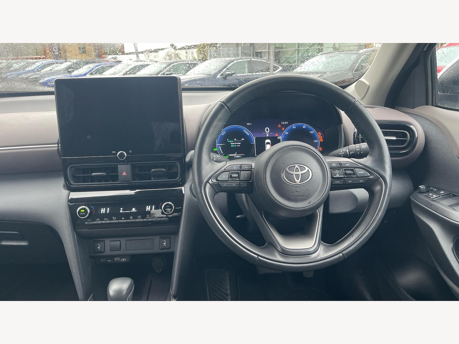 Used Toyota Yaris Cross 2024 for sale - 76952790: Photo 7
