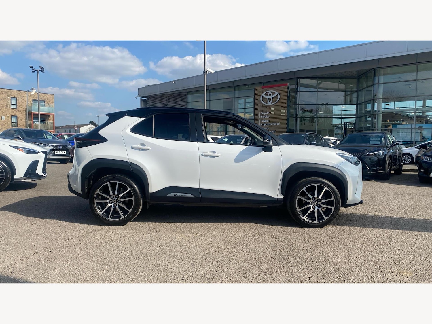 Used Toyota Yaris Cross 2024 for sale - 77230182: Photo 18