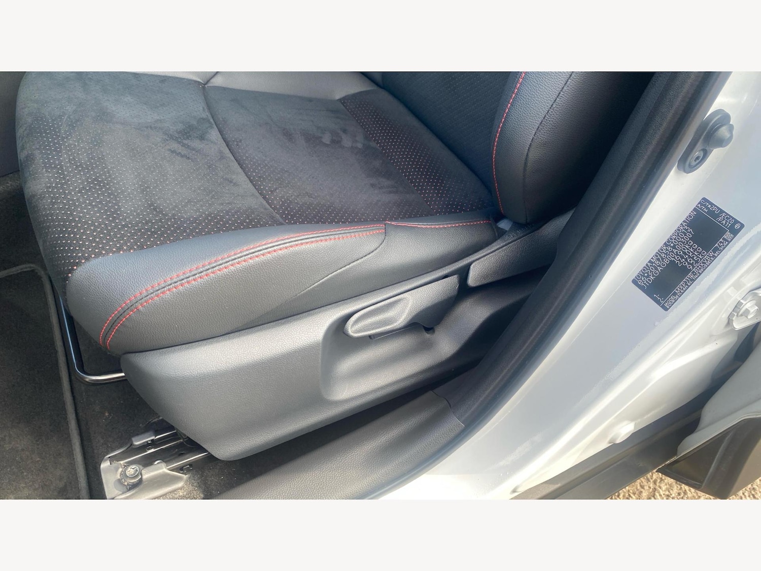 Used Toyota Yaris Cross 2024 for sale - 77230182: Photo 34