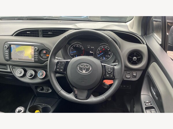 Used Toyota Yaris 2019 for sale - 76259437: Photo 10