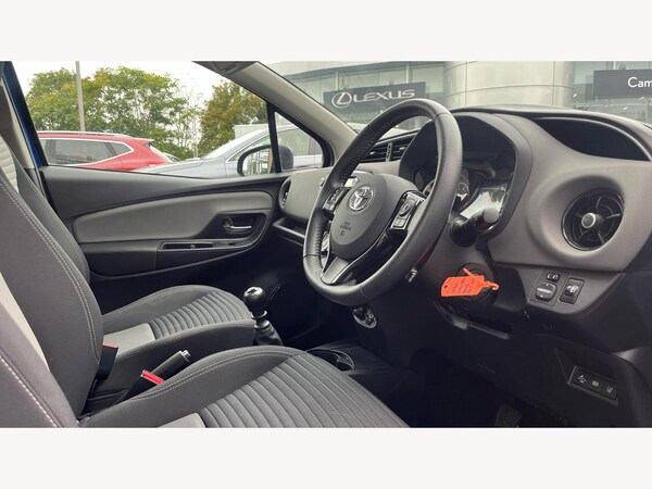 Used Toyota Yaris 2019 for sale - 76259437: Photo 13