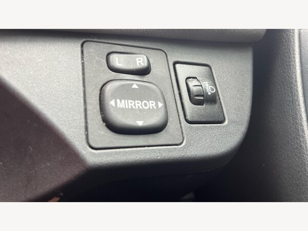 Used Toyota Yaris 2019 for sale - 76259437: Photo 33