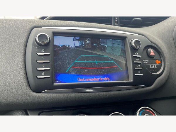 Used Toyota Yaris 2019 for sale - 76259437: Photo 40