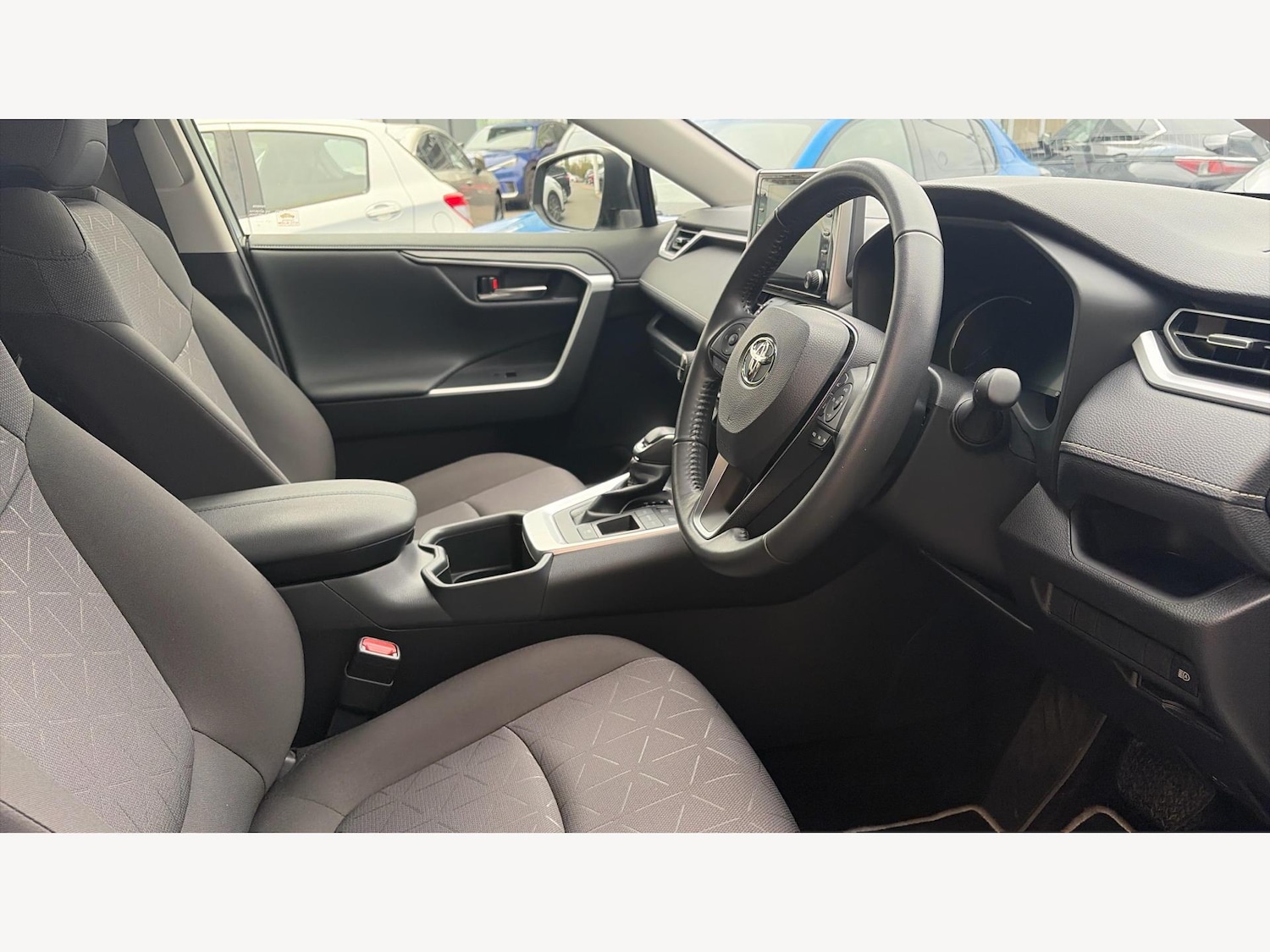 Used Toyota RAV4 2022 for sale - 76701968: Photo 13