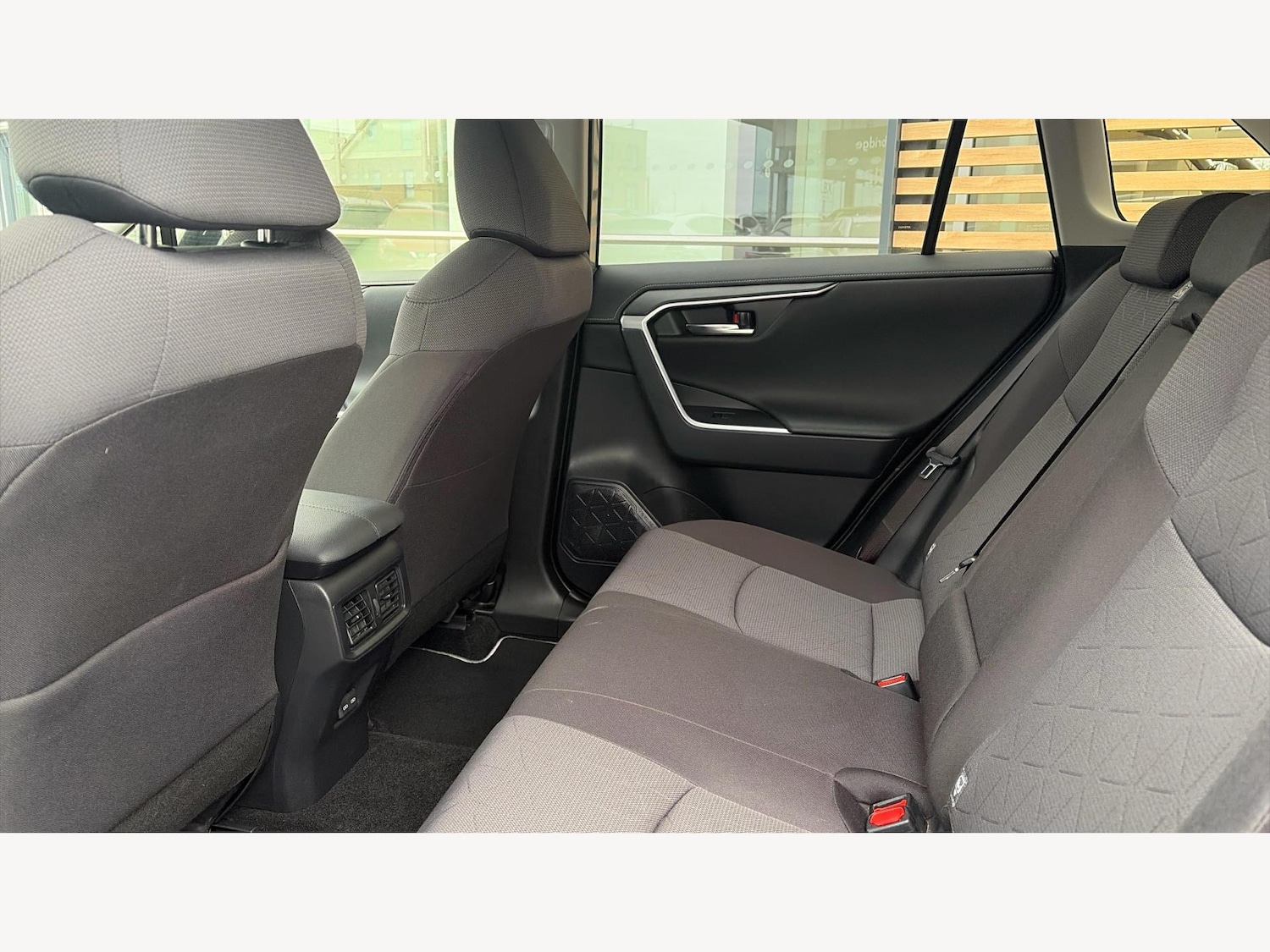 Used Toyota RAV4 2022 for sale - 76701968: Photo 15