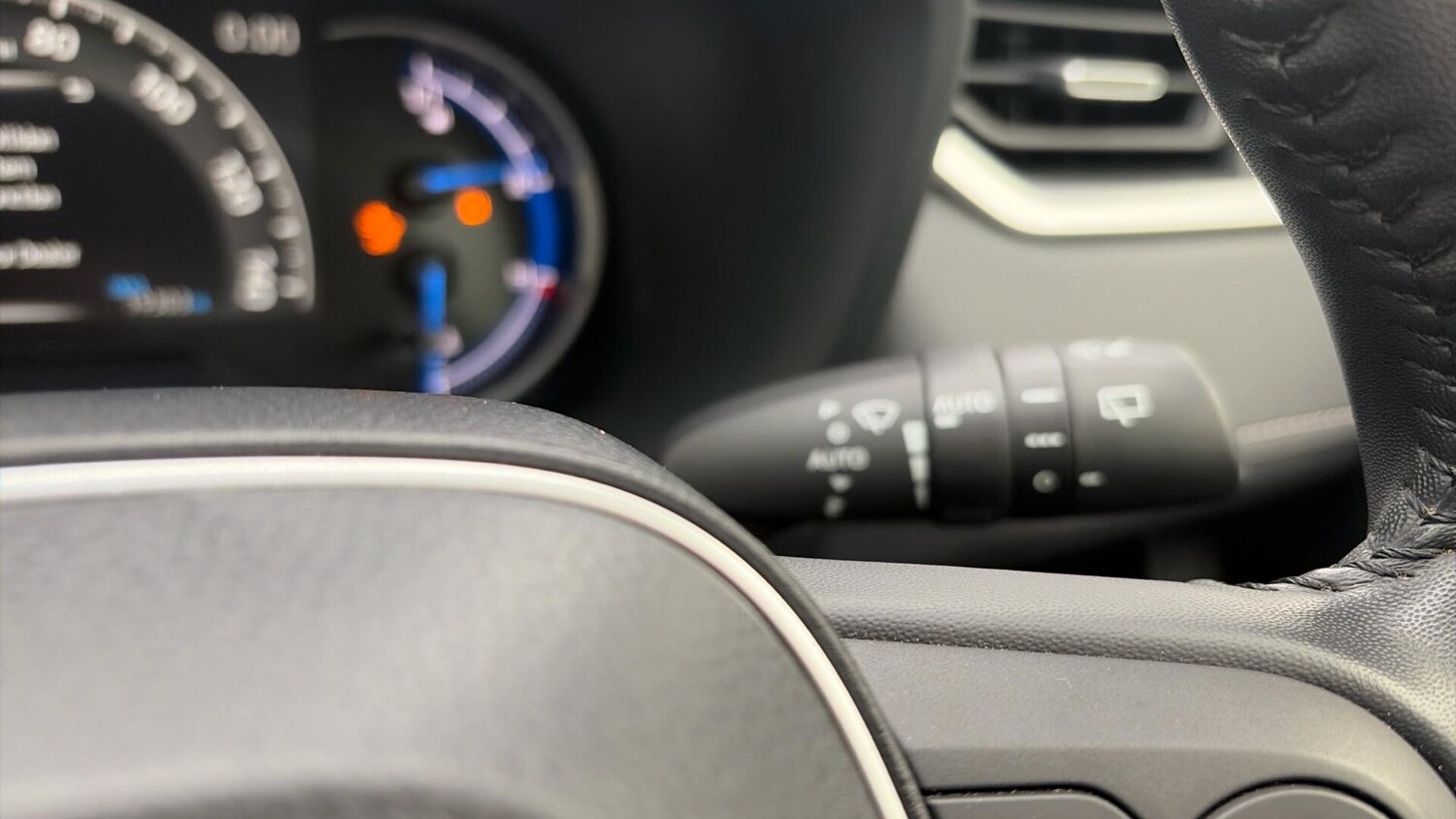 Used Toyota RAV4 2022 for sale - 76701968: Photo 38