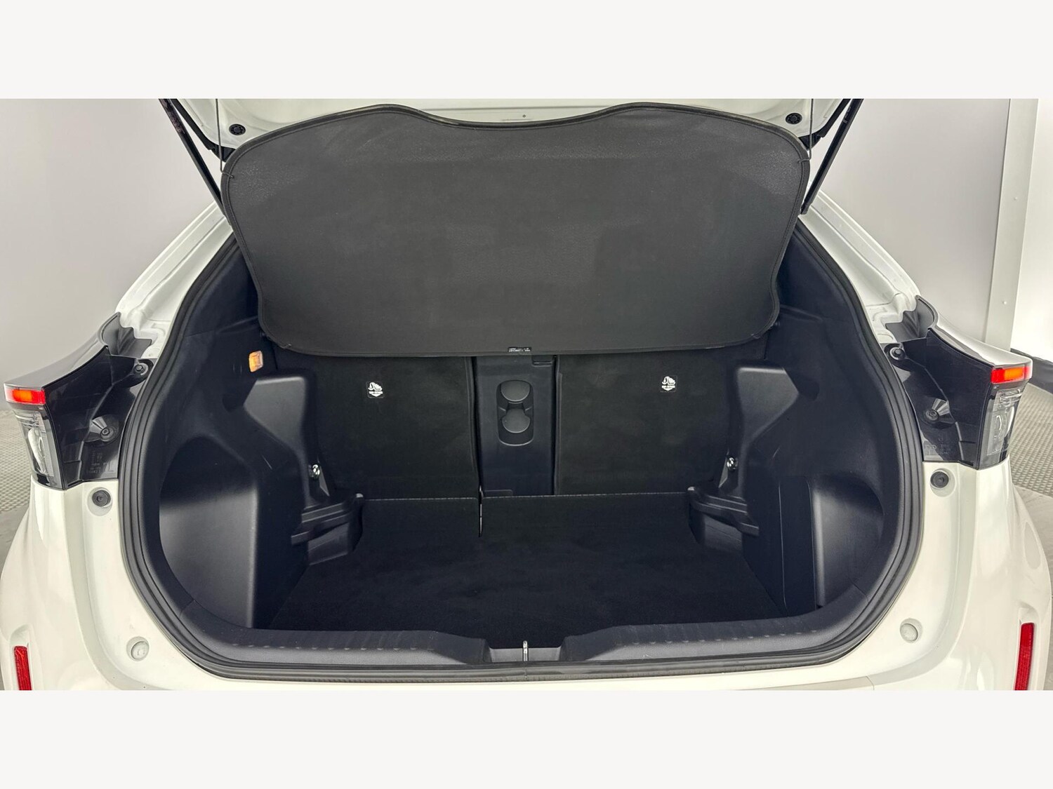 Used Toyota Yaris Cross for sale - 77598674: Photo 16