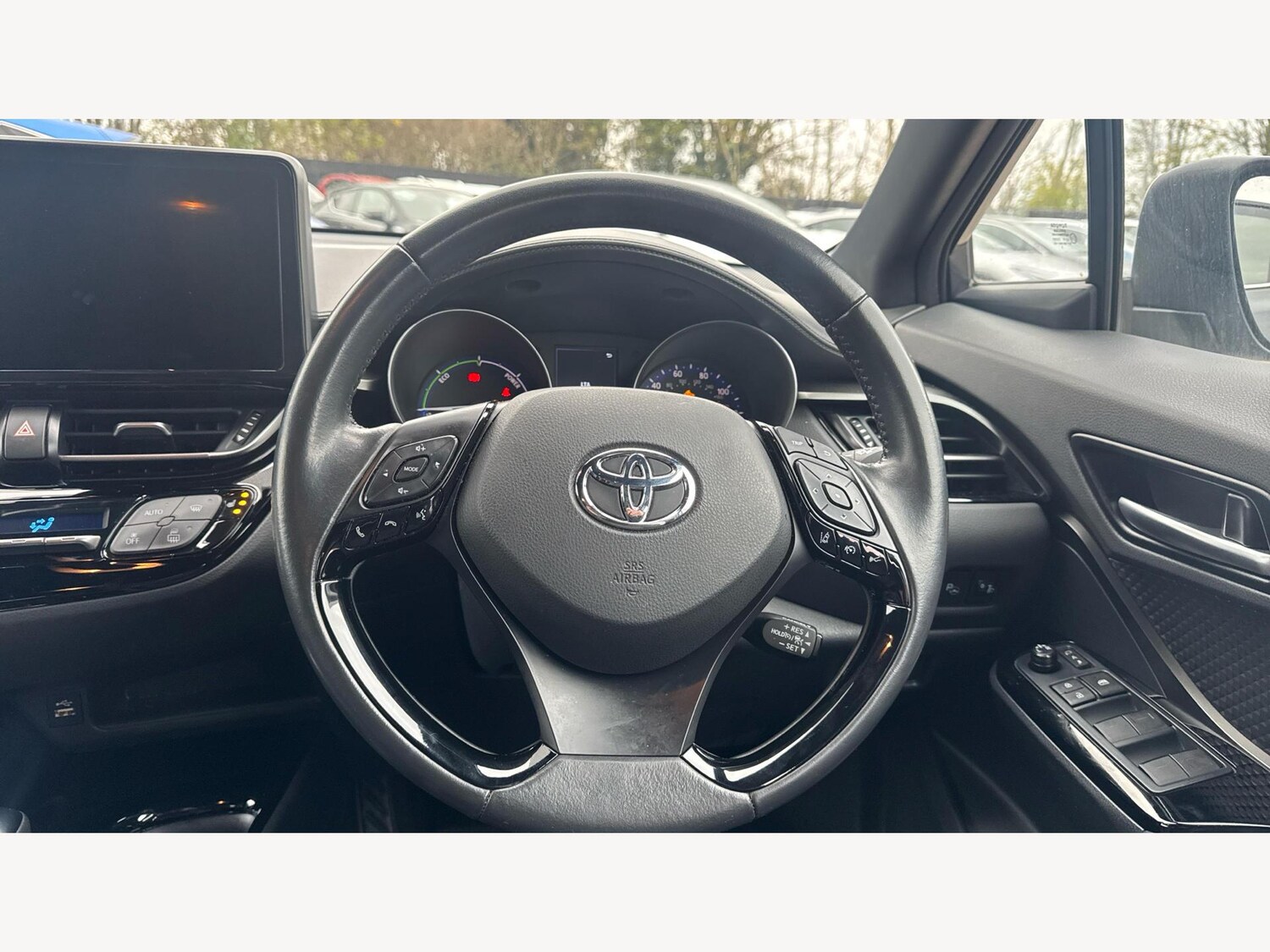 Used Toyota C-HR 2022 for sale - 76645390: Photo 10