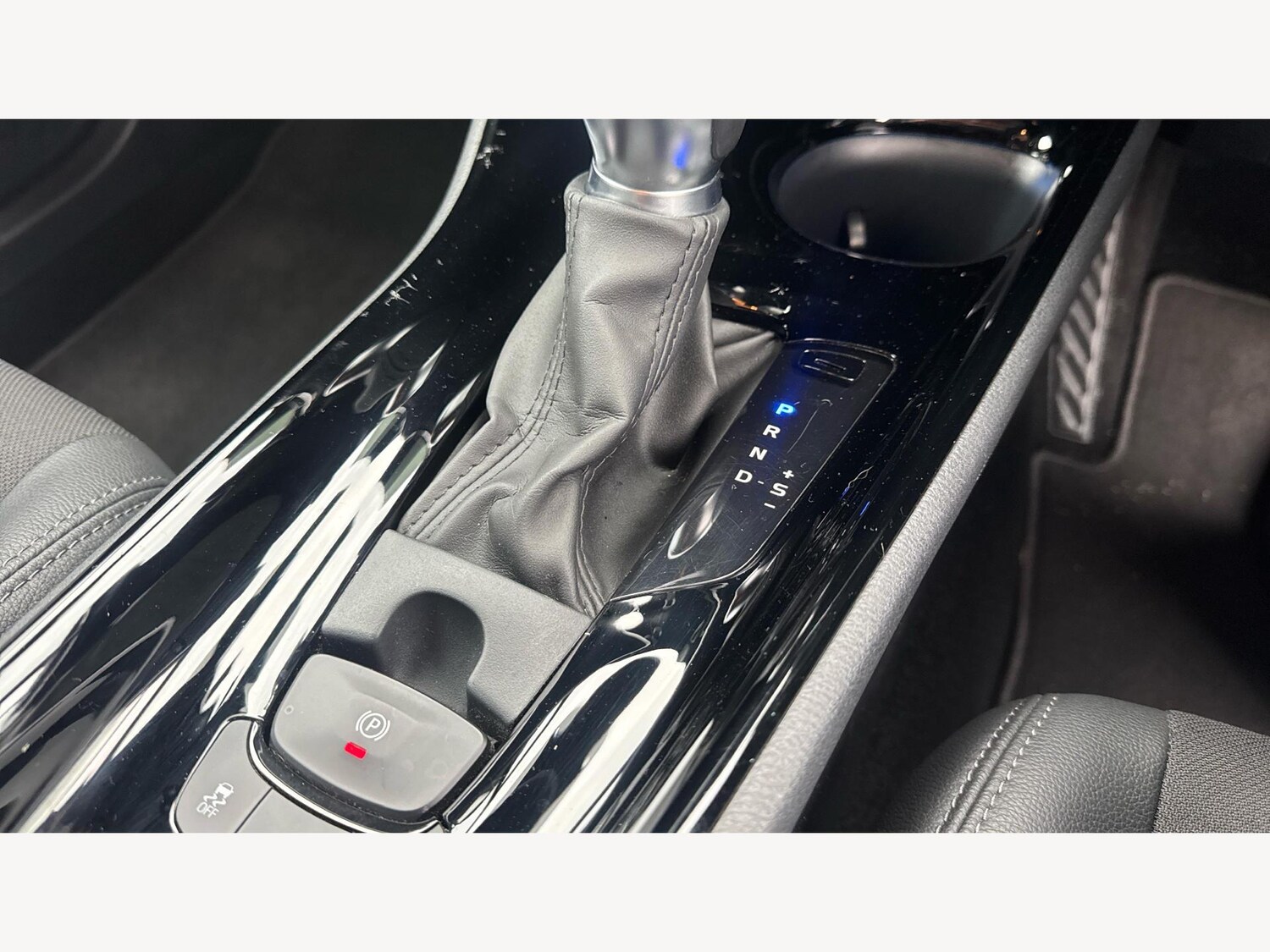 Used Toyota C-HR 2022 for sale - 76645390: Photo 22