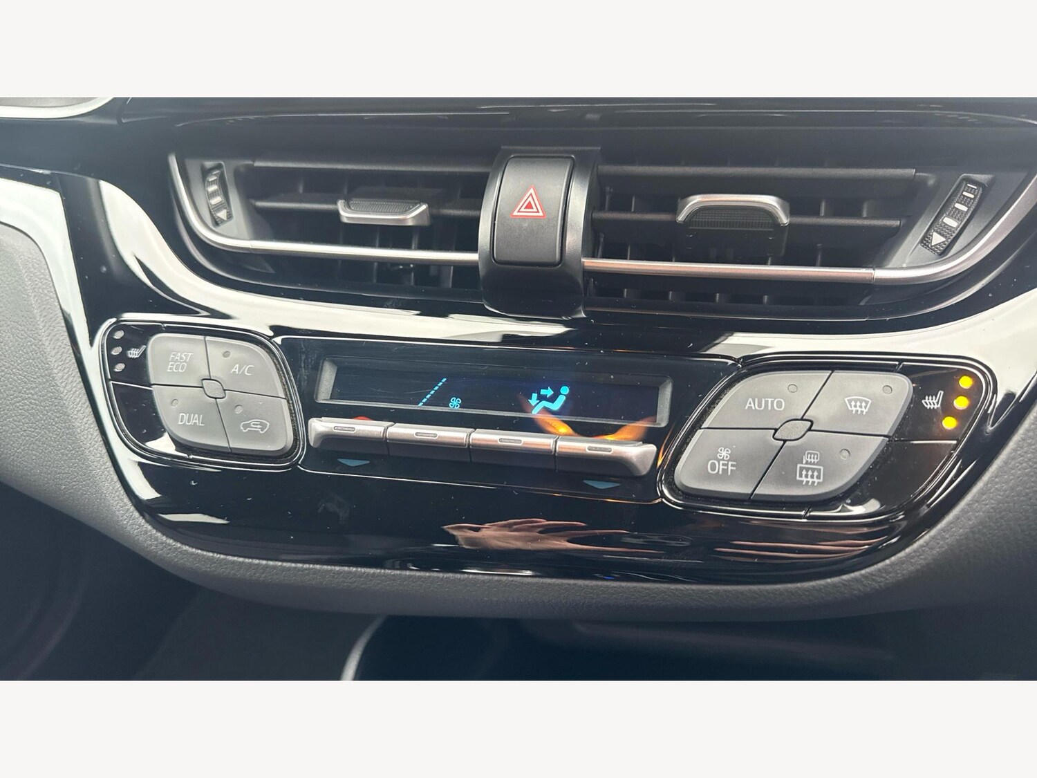 Used Toyota C-HR 2022 for sale - 76645390: Photo 23