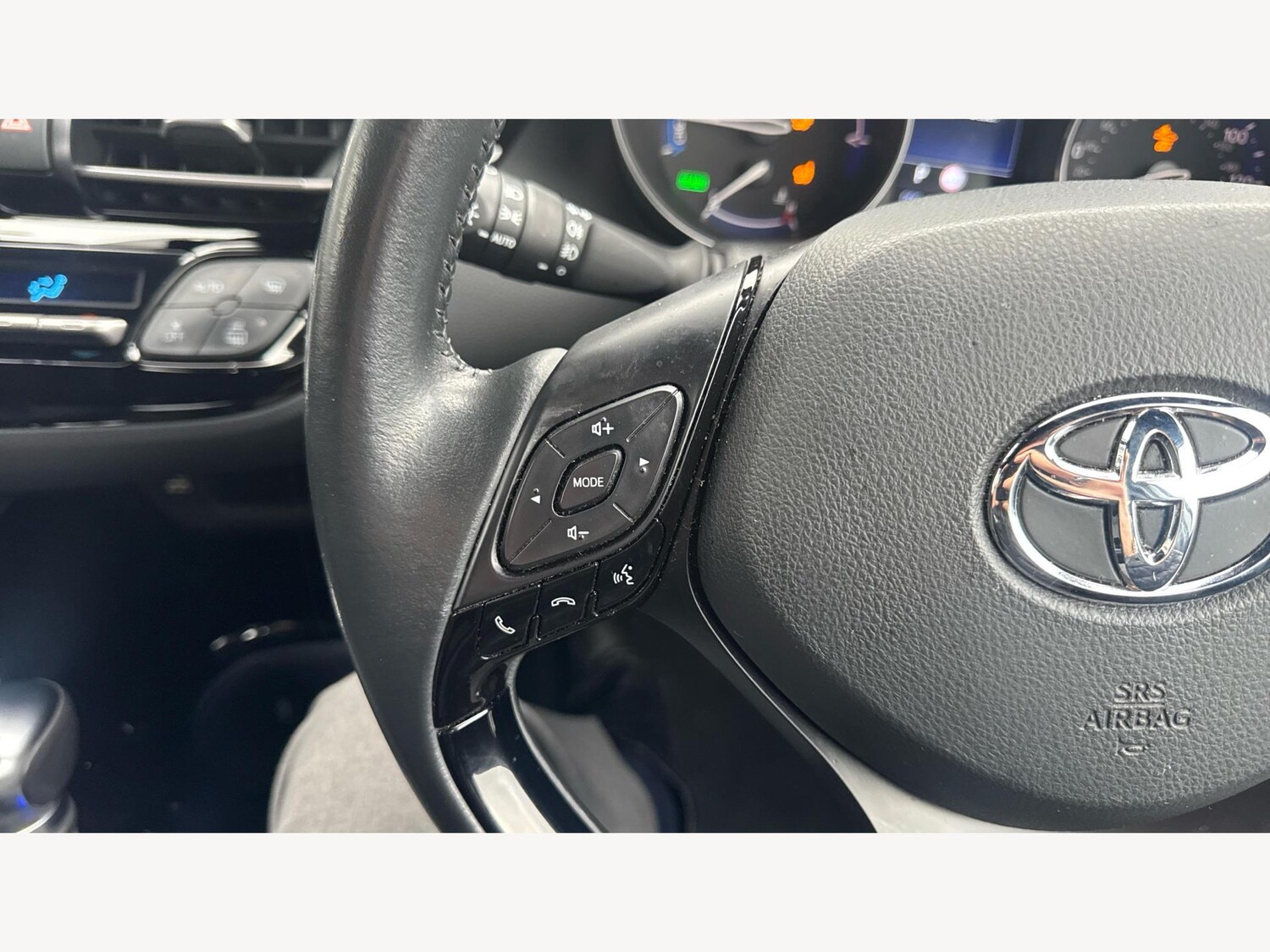 Used Toyota C-HR 2022 for sale - 76645390: Photo 28