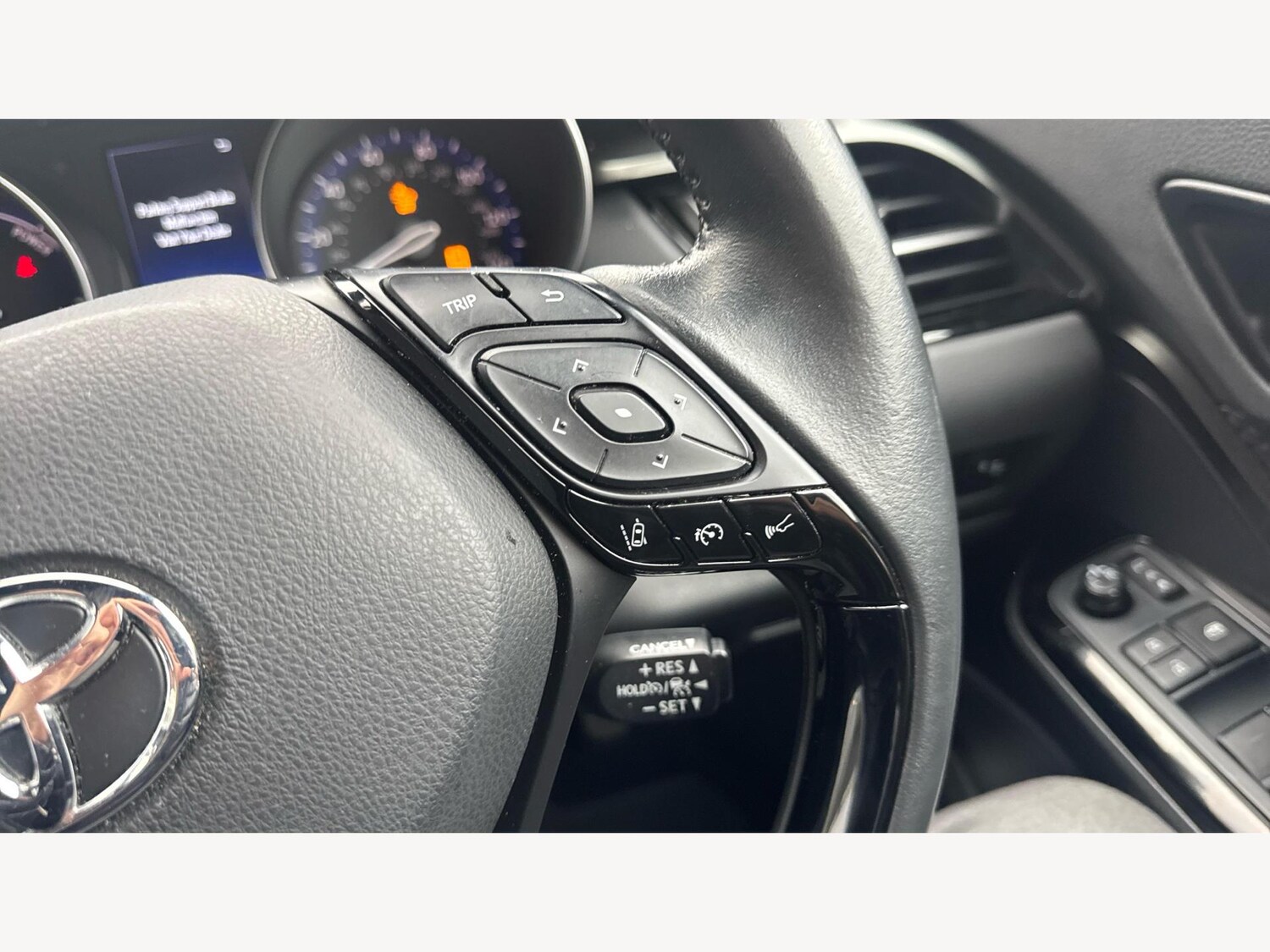 Used Toyota C-HR 2022 for sale - 76645390: Photo 29