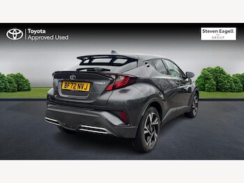 Used Toyota C-HR 2022 for sale - 76645390: Photo