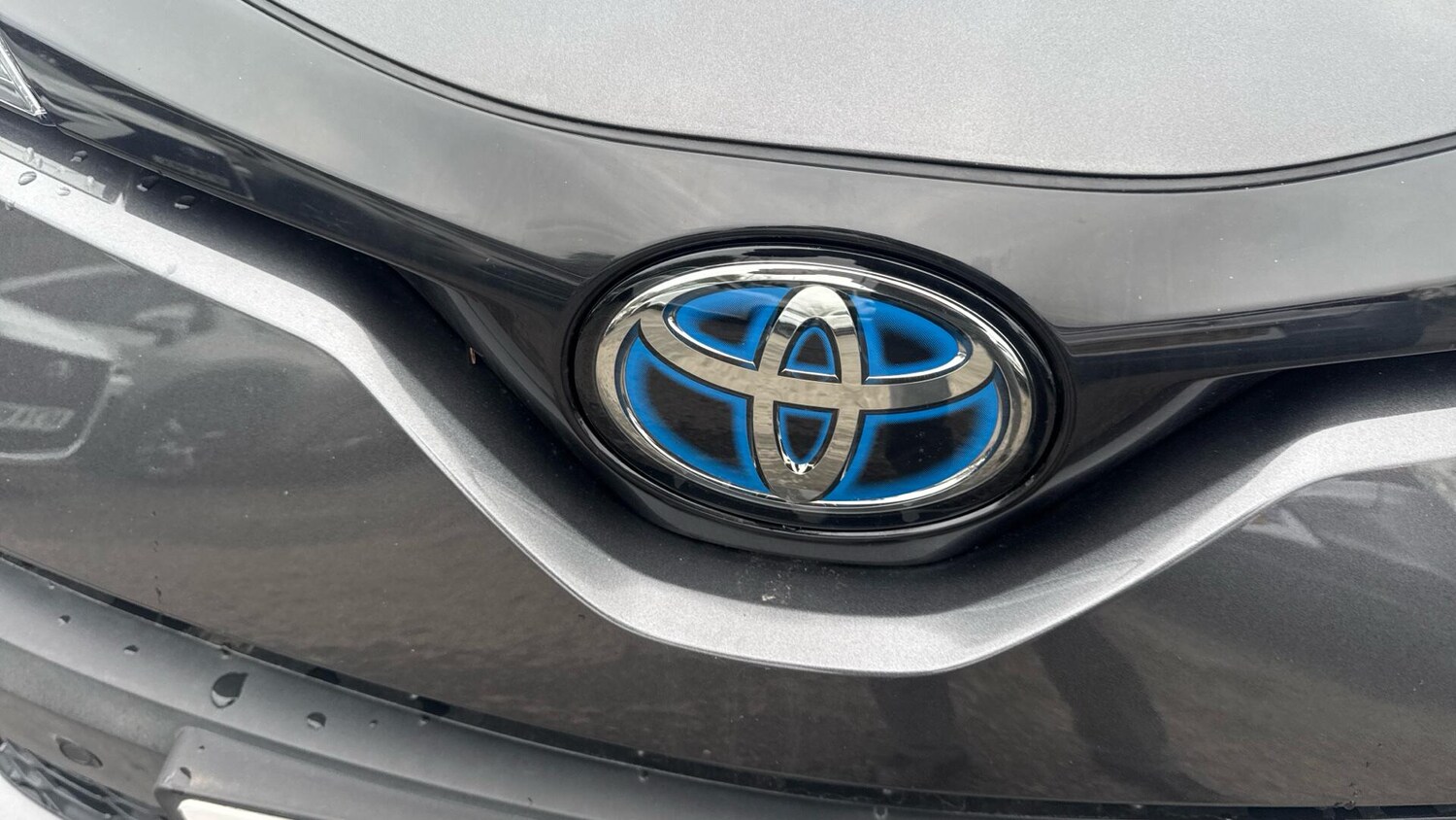 Used Toyota C-HR 2022 for sale - 76645390: Photo 41