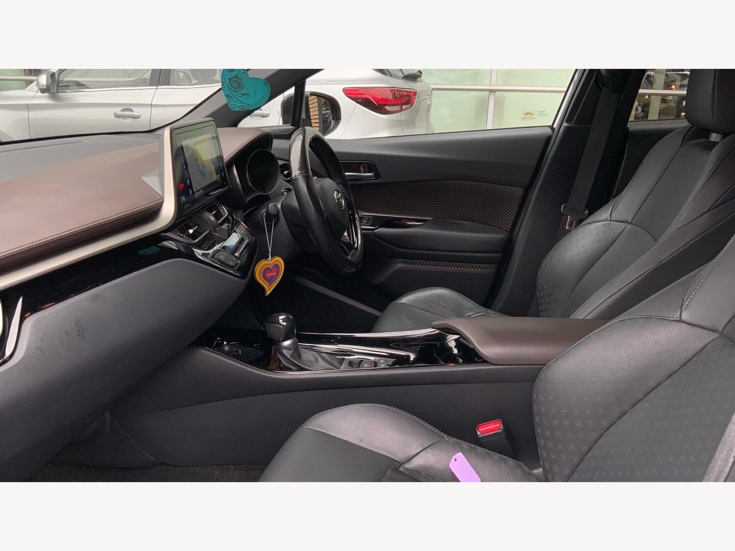 Used Toyota C-HR 2019 for sale - 76918606: Photo 12