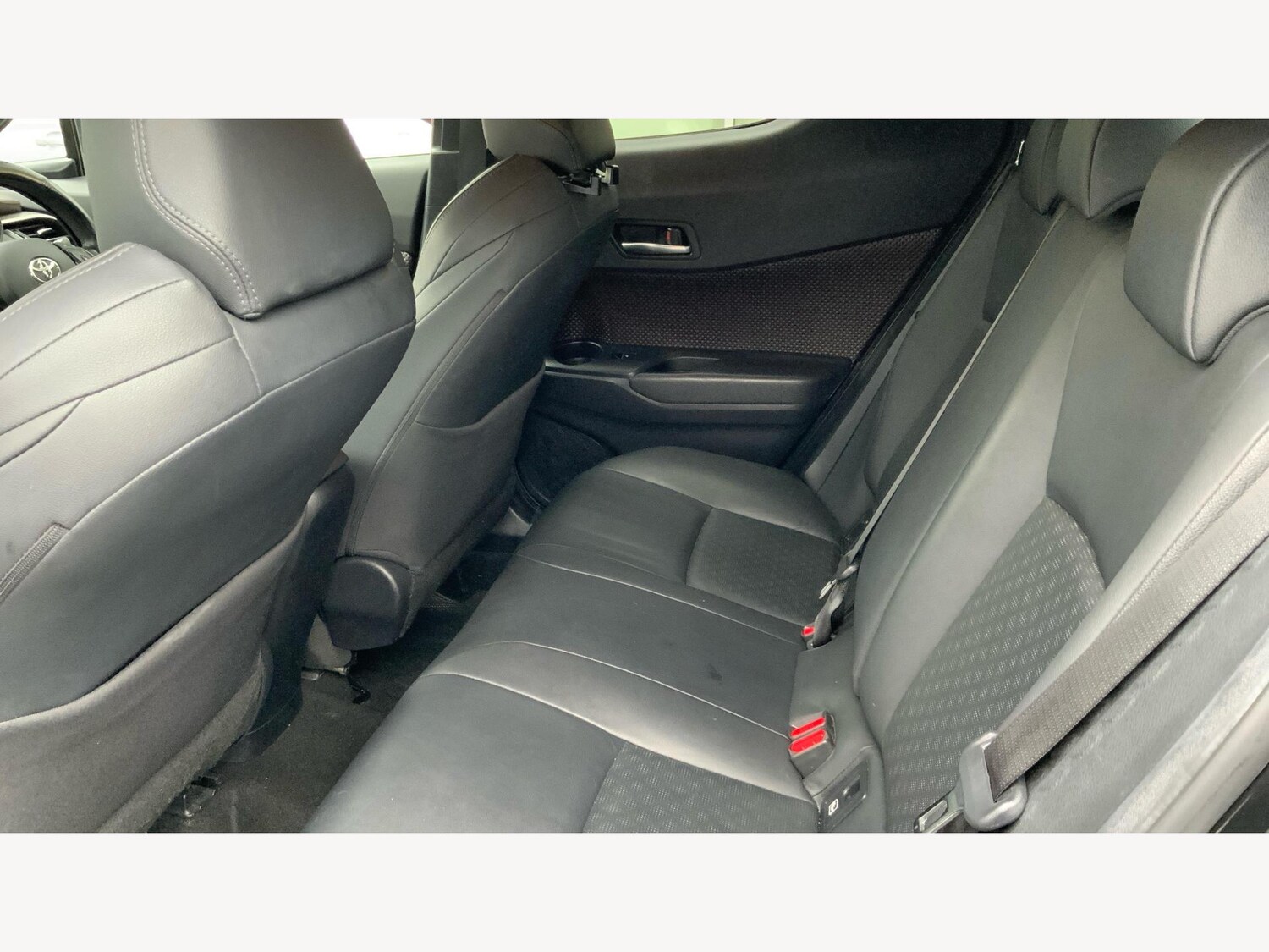 Used Toyota C-HR 2019 for sale - 76918606: Photo 15