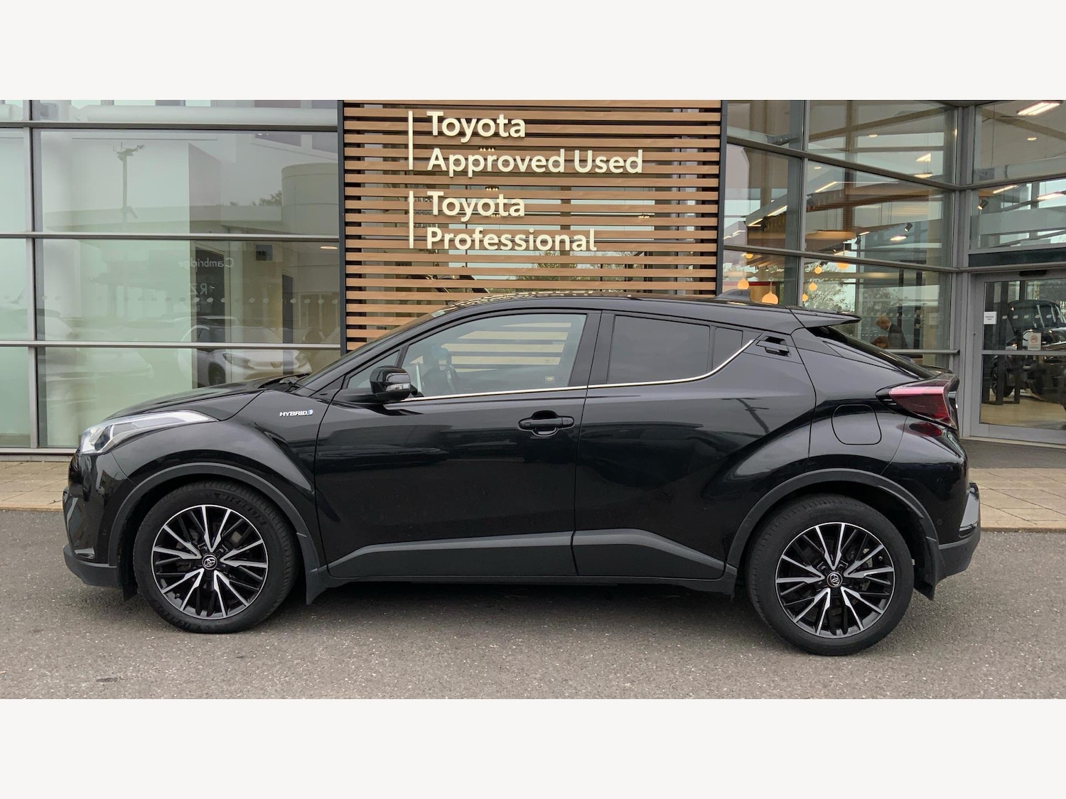 Used Toyota C-HR 2019 for sale - 76918606: Photo 19