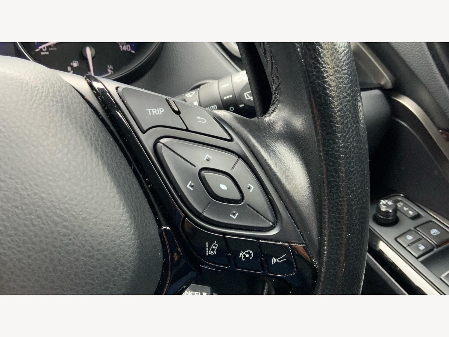 Used Toyota C-HR 2019 for sale - 76918606: Photo 23