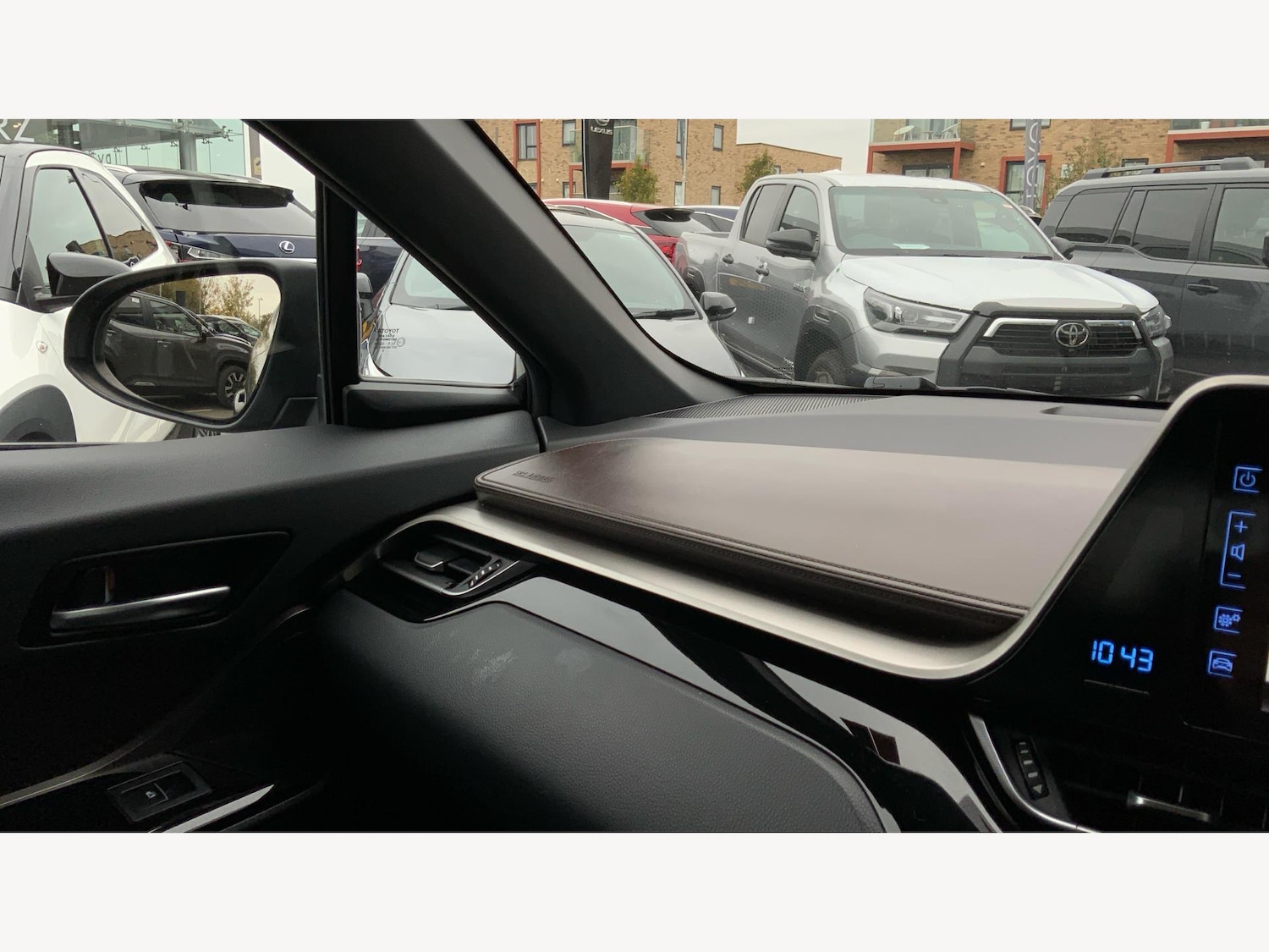 Used Toyota C-HR 2019 for sale - 76918606: Photo 28