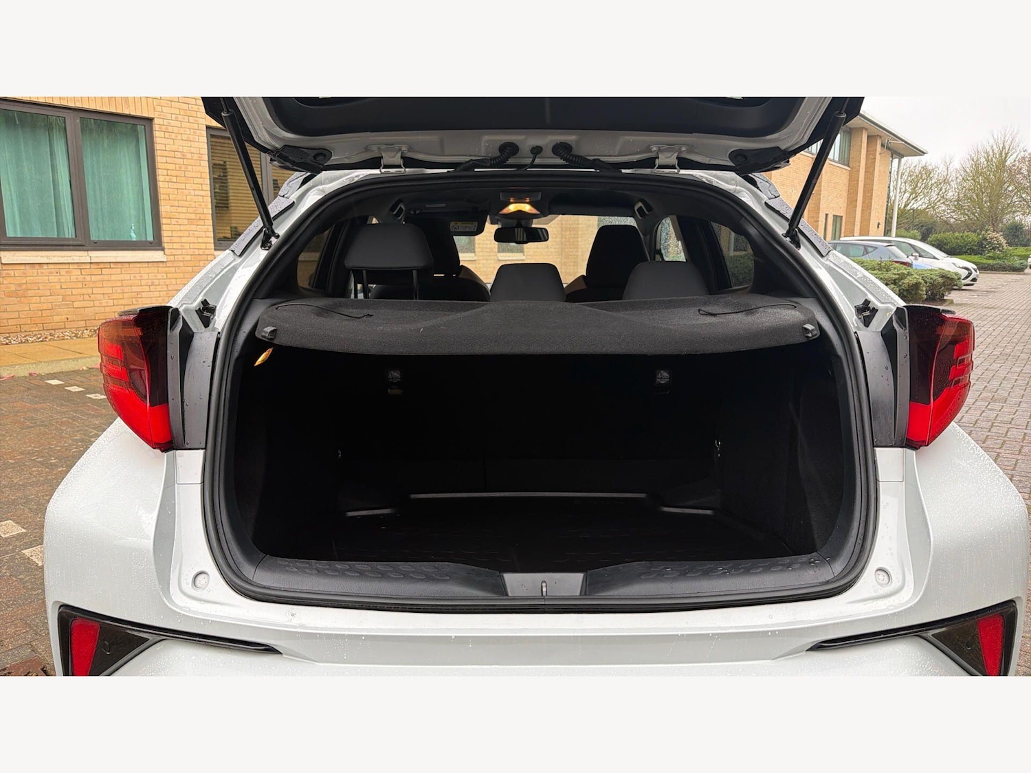 Used Toyota C-HR 2021 for sale - 77799197: Photo 16