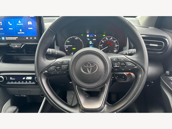 Used Toyota Yaris 2024 for sale - 76327067: Photo 10
