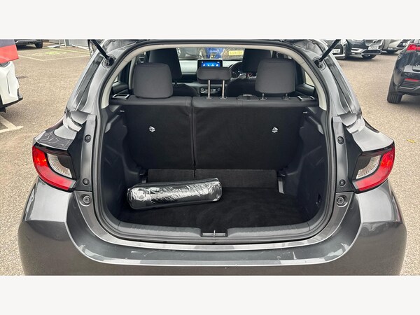 Used Toyota Yaris 2024 for sale - 76327067: Photo 16