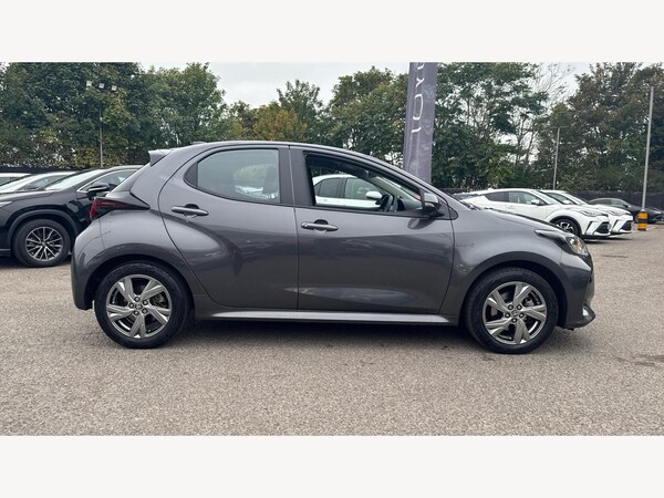 Used Toyota Yaris 2024 for sale - 76327067: Photo 18