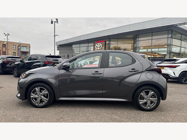 Used Toyota Yaris 2024 for sale - 76327067: Photo 19