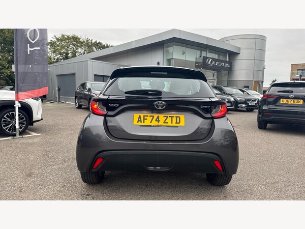 Used Toyota Yaris 2024 for sale - 76327067: Photo 21