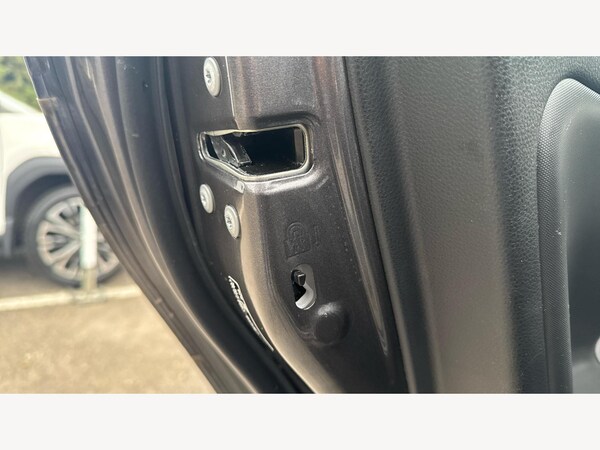 Used Toyota Yaris 2024 for sale - 76327067: Photo 24