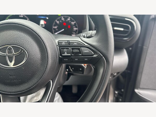 Used Toyota Yaris 2024 for sale - 76327067: Photo 30