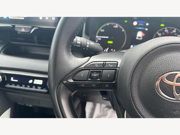 Used Toyota Yaris 2024 for sale - 76327067: Photo 31