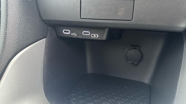 Used Toyota Yaris 2024 for sale - 76327067: Photo 36