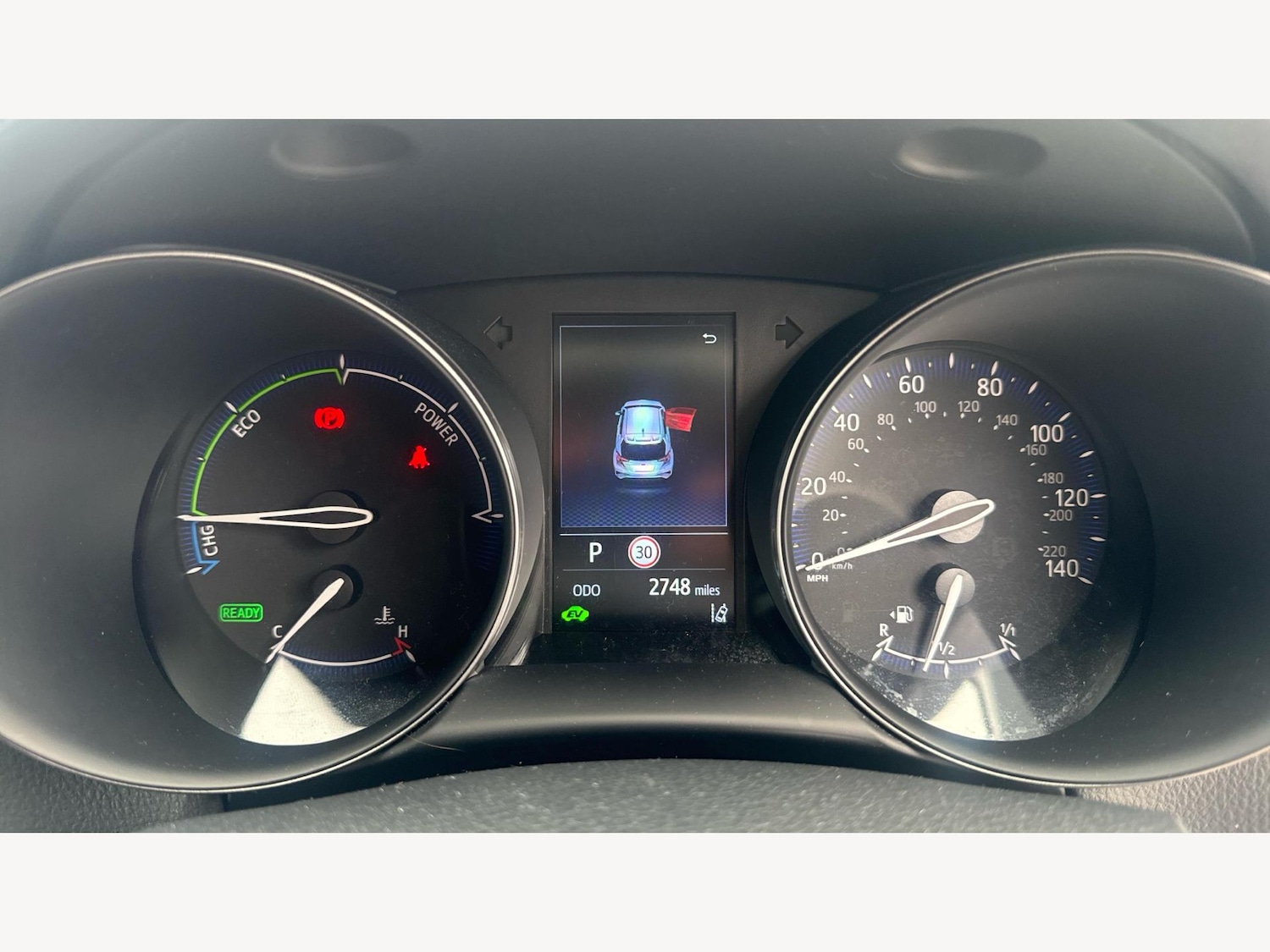 Used Toyota C-HR 2023 for sale - 76632738: Photo 11